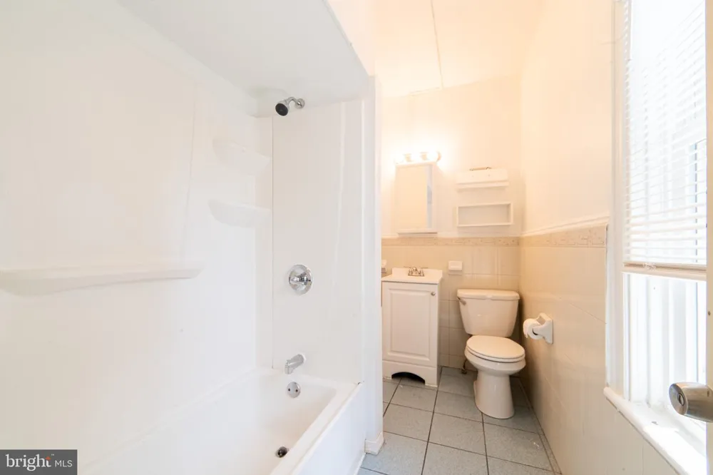 920 CINNAMINSON AVENUE #B Palmyra, NJ 08065