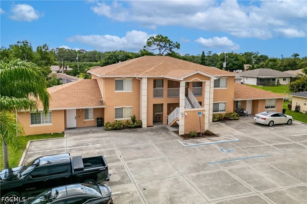 SE 23rd Place #3 Cape Coral, FL 33990