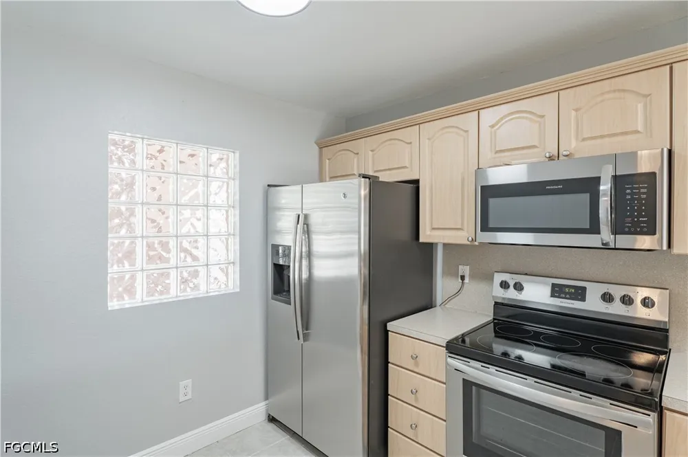 SE 23rd Place #3 Cape Coral, FL 33990