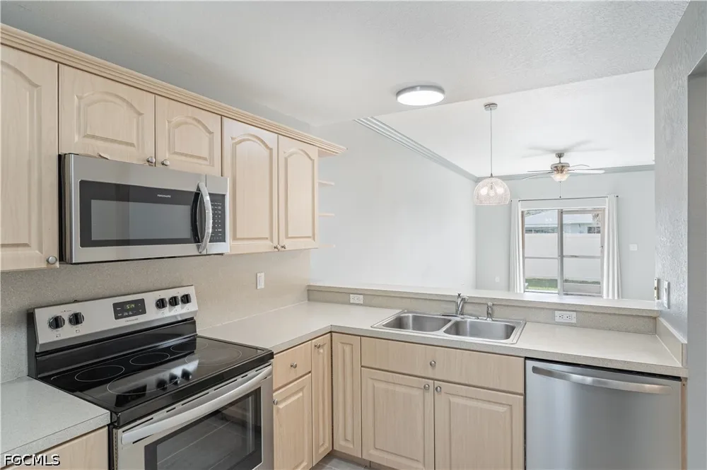 SE 23rd Place #3 Cape Coral, FL 33990