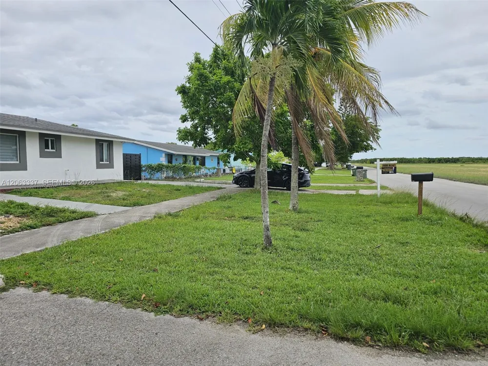75 SW 18th Ave Homestead, FL 33030