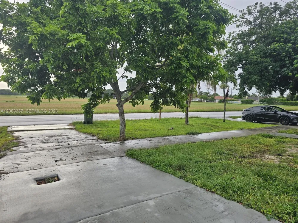 75 SW 18th Ave Homestead, FL 33030