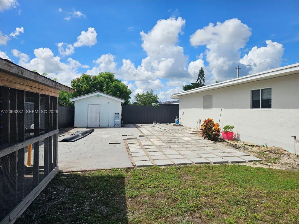 75 SW 18th Ave Homestead, FL 33030