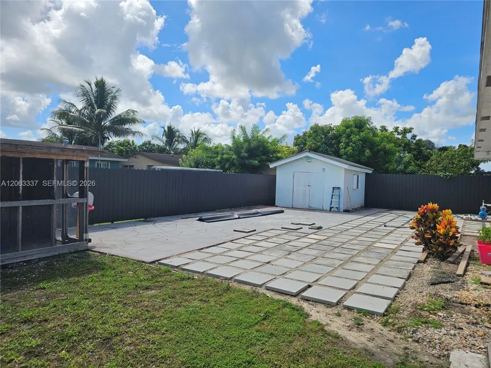 75 SW 18th Ave Homestead, FL 33030