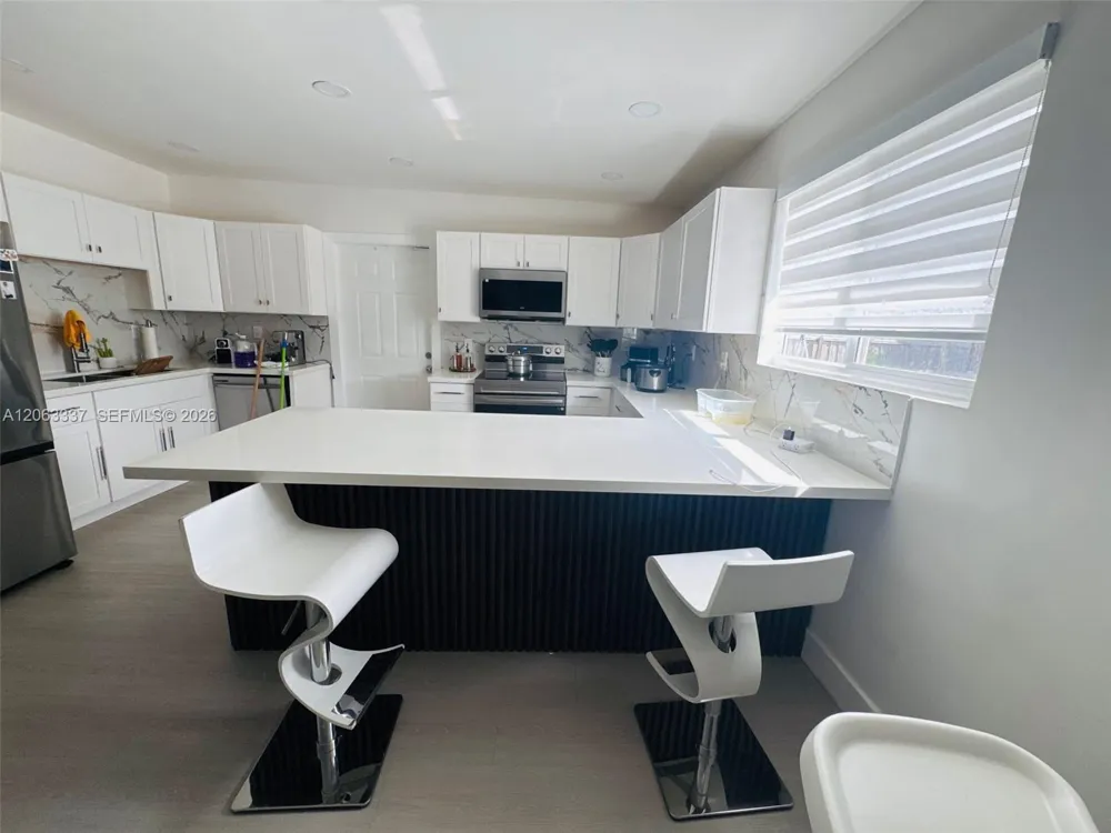 75 SW 18th Ave Homestead, FL 33030