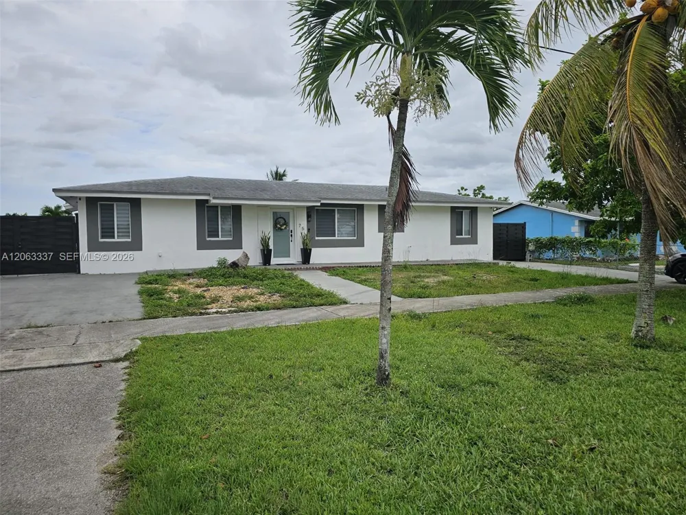 75 SW 18th Ave Homestead, FL 33030