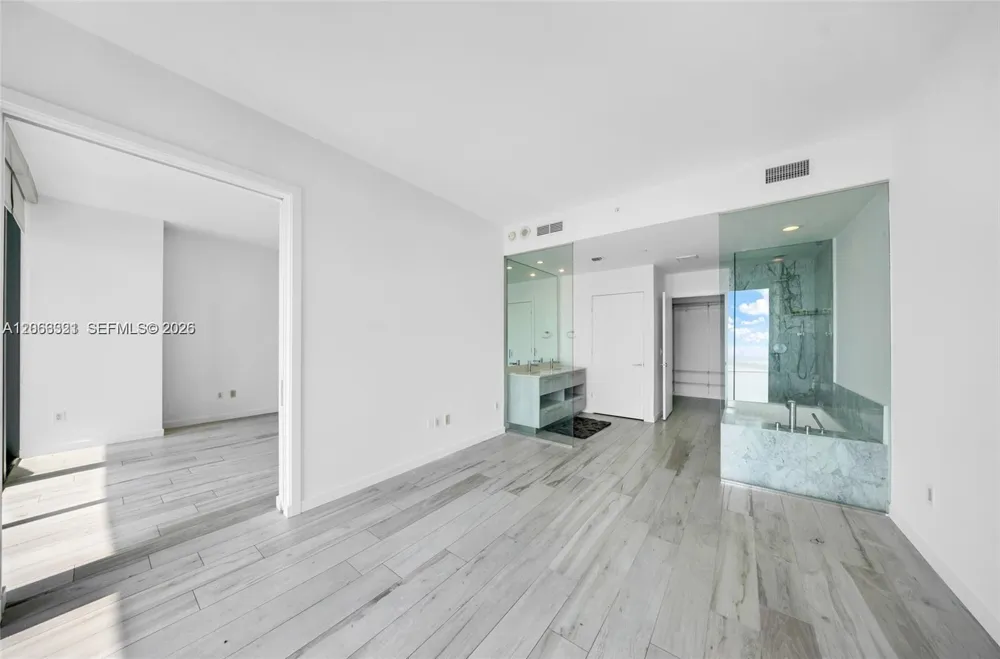 480 NE 31st St #2003 Miami, FL 33137