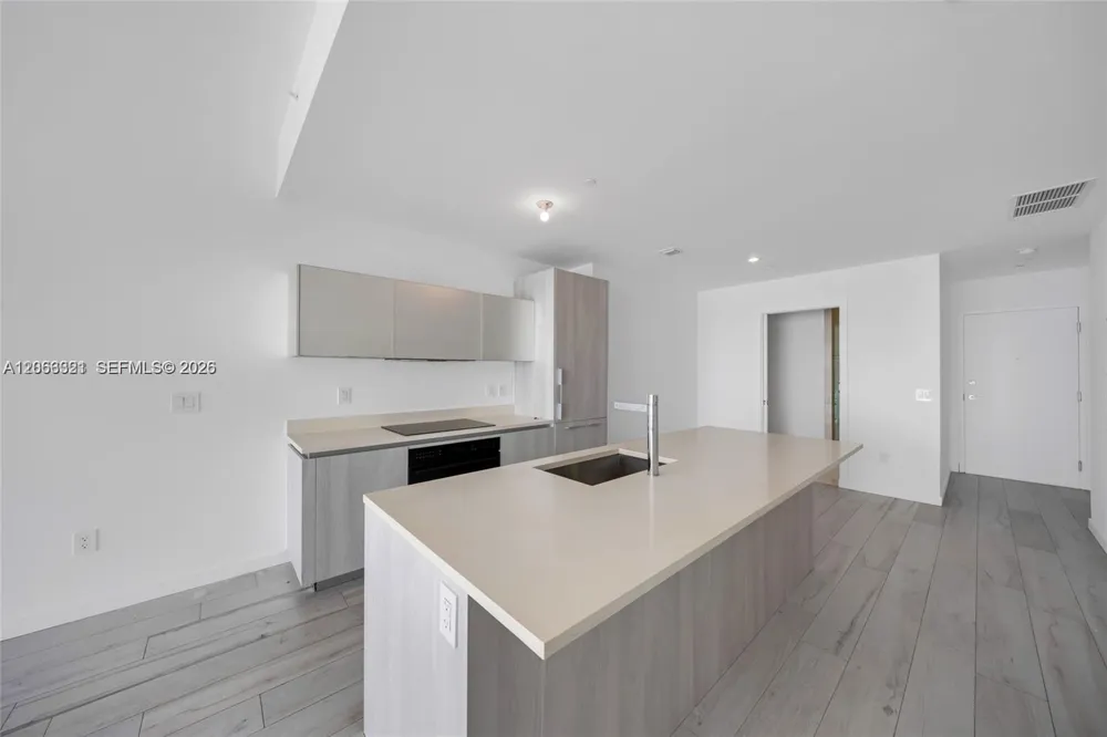 480 NE 31st St #2003 Miami, FL 33137