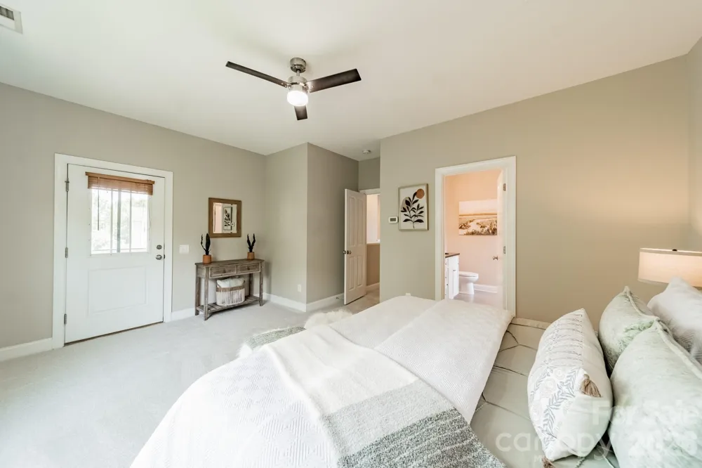 10236 Vanguard Parkway Huntersville, NC 28078