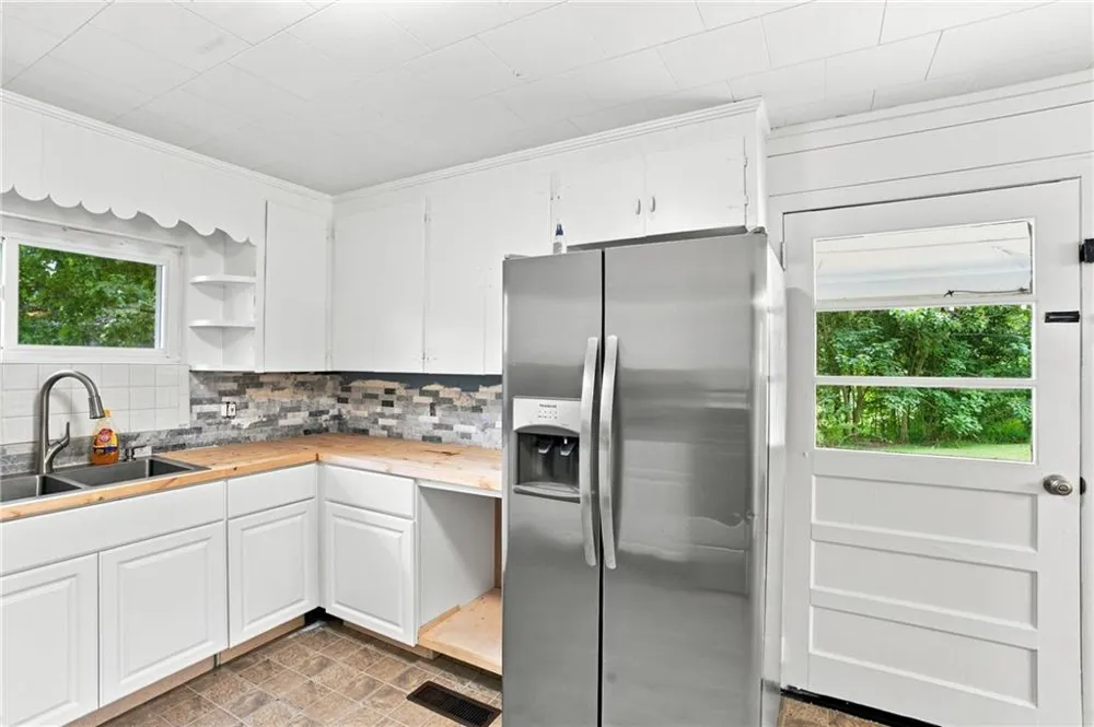 918 Sims Harris Road Lula, GA 30554