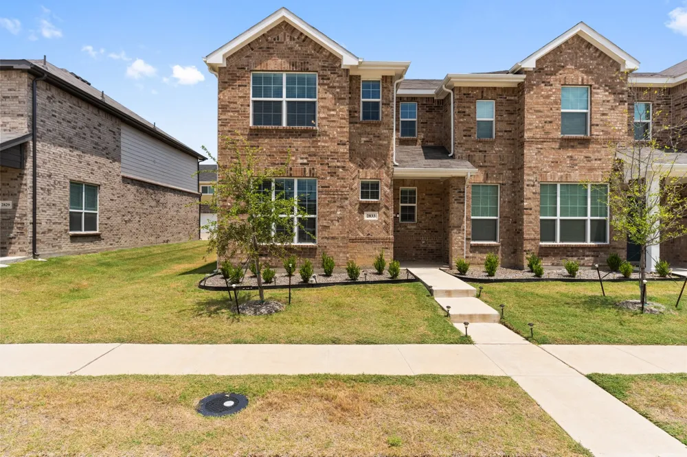 2833 Bellflower Drive Mesquite, TX 75150