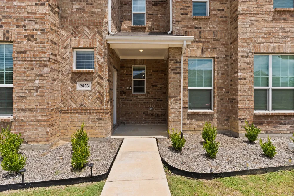 2833 Bellflower Drive Mesquite, TX 75150