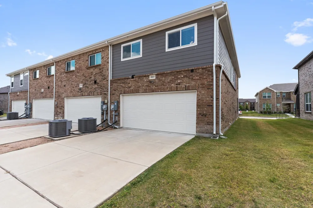 2833 Bellflower Drive Mesquite, TX 75150
