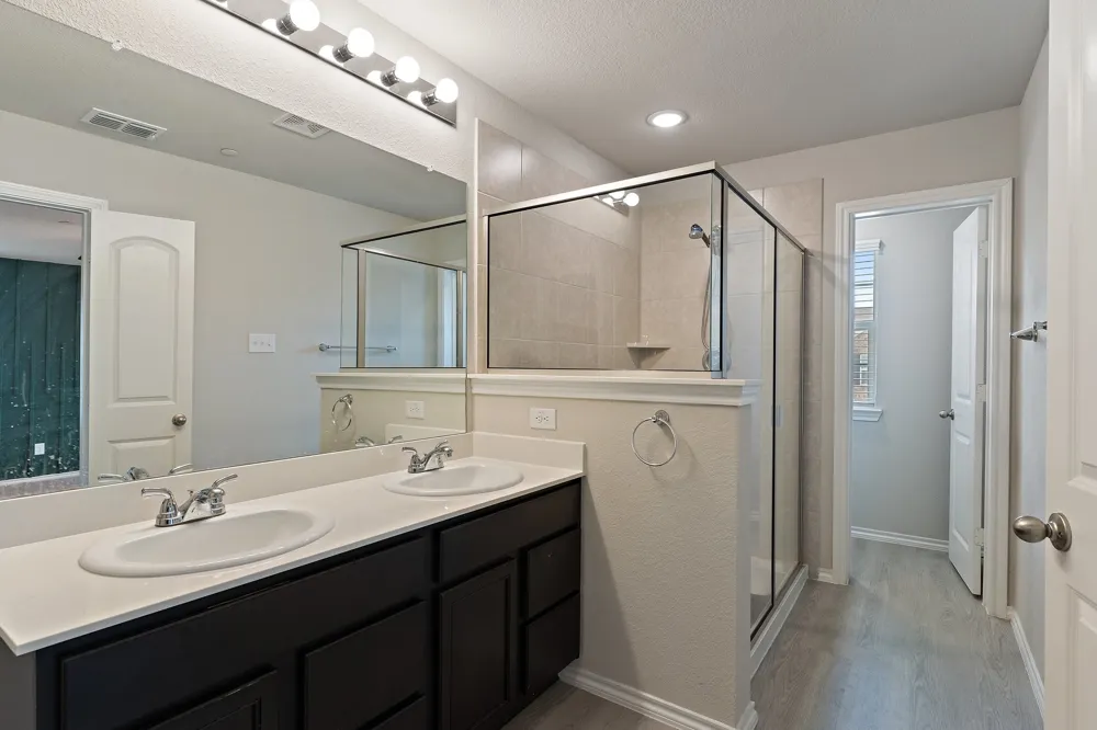 2833 Bellflower Drive Mesquite, TX 75150