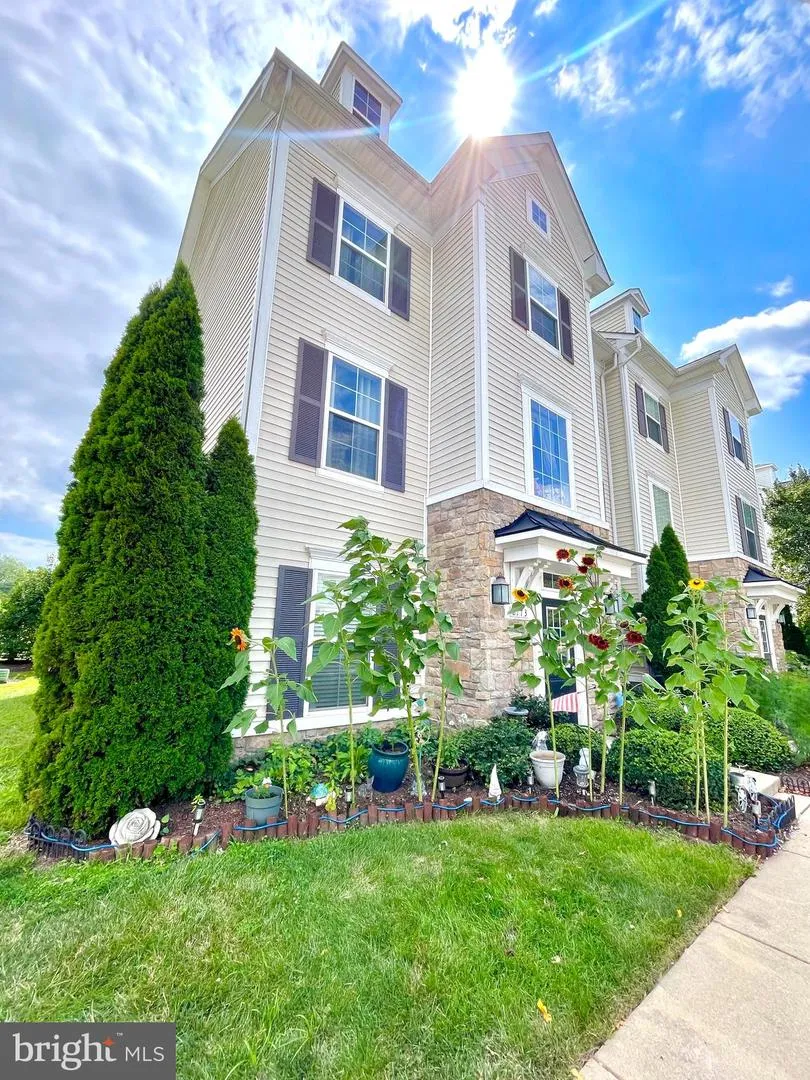 8173 FALLS GROVE DRIVE Manassas, VA 20111