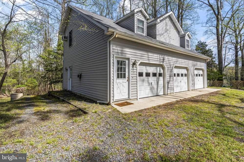 2237 GARRITY ROAD Saint Leonard, MD 20685