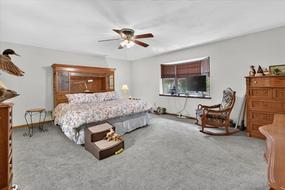 8235 E Jason Road Laingsburg, MI 48848