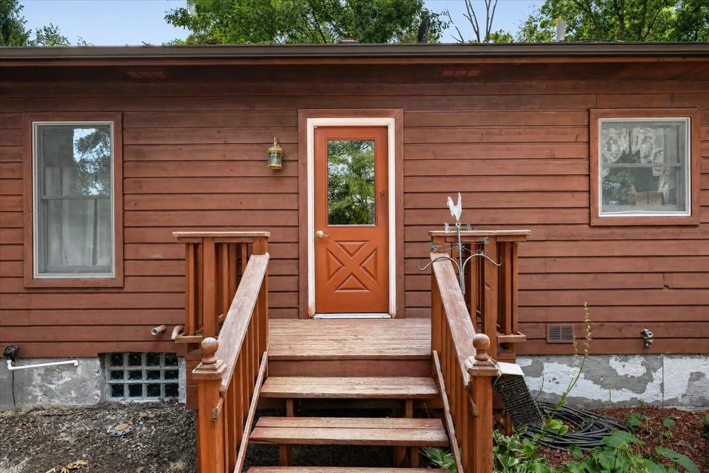 8235 E Jason Road Laingsburg, MI 48848