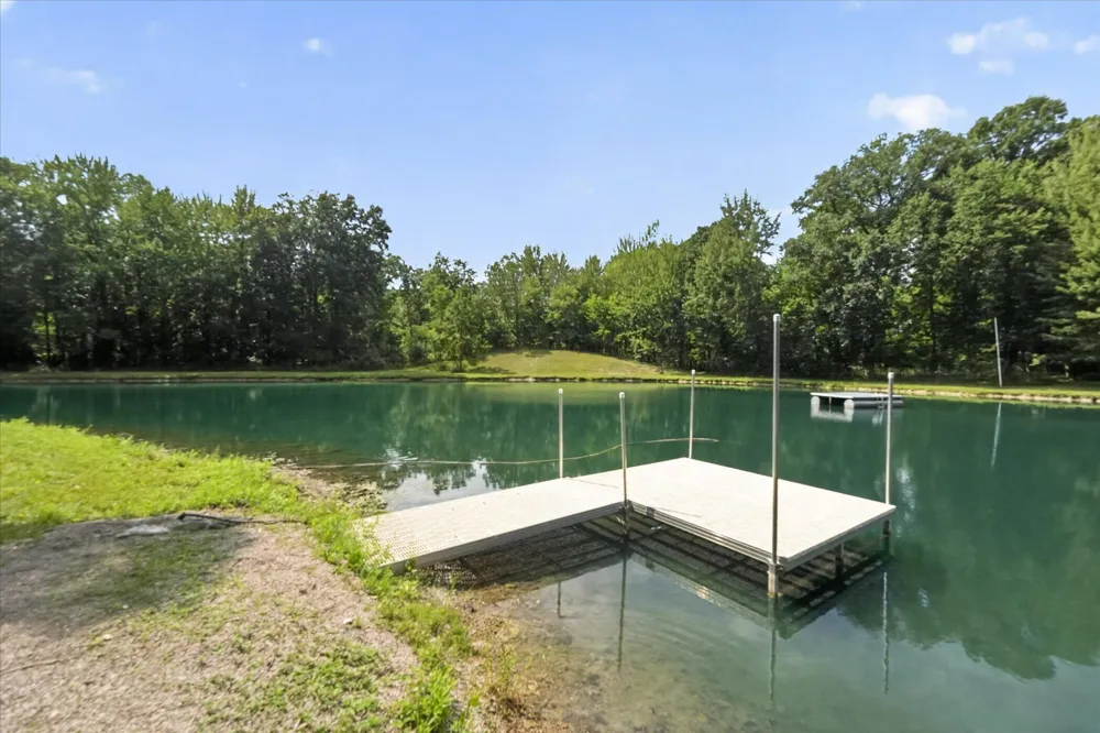 8235 E Jason Road Laingsburg, MI 48848