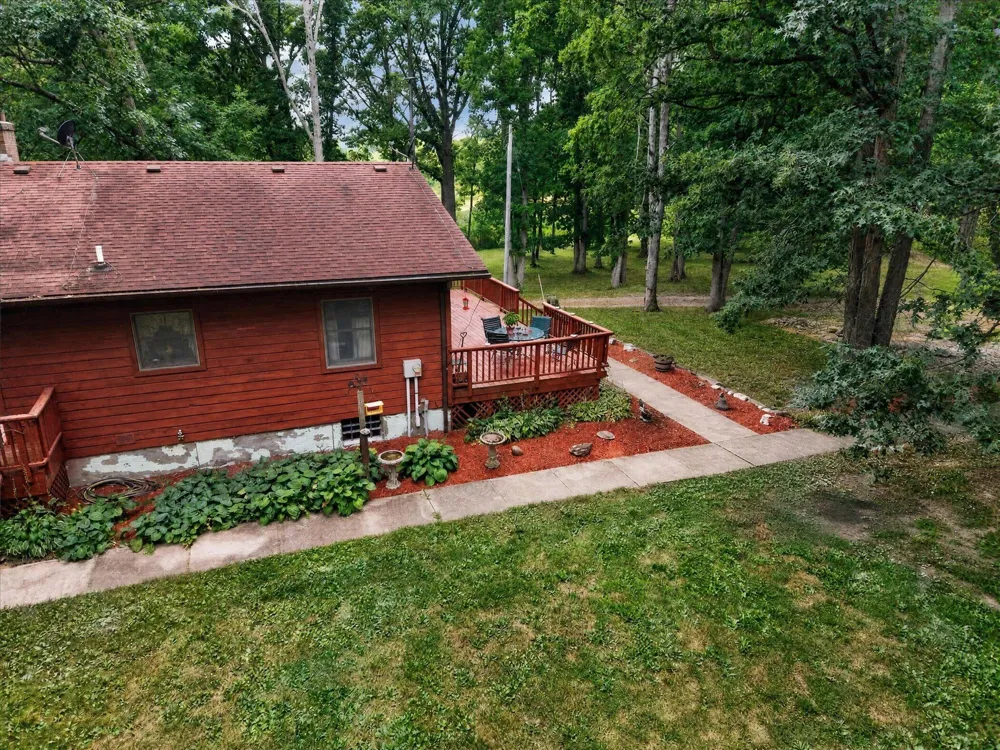 8235 E Jason Road Laingsburg, MI 48848