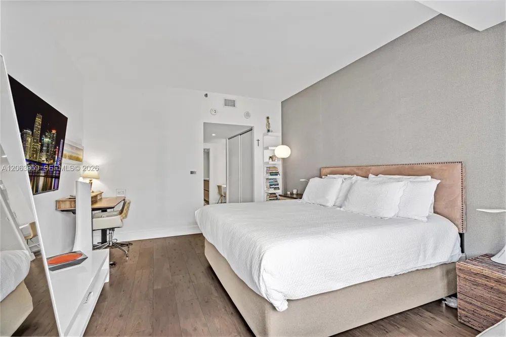 201 Crandon Blvd #530 Key Biscayne, FL 33149