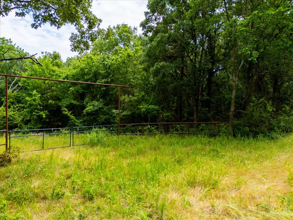 650 Chouteau, OK 74337