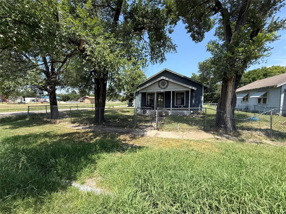 701 E 7th Street Pawhuska, OK 74056