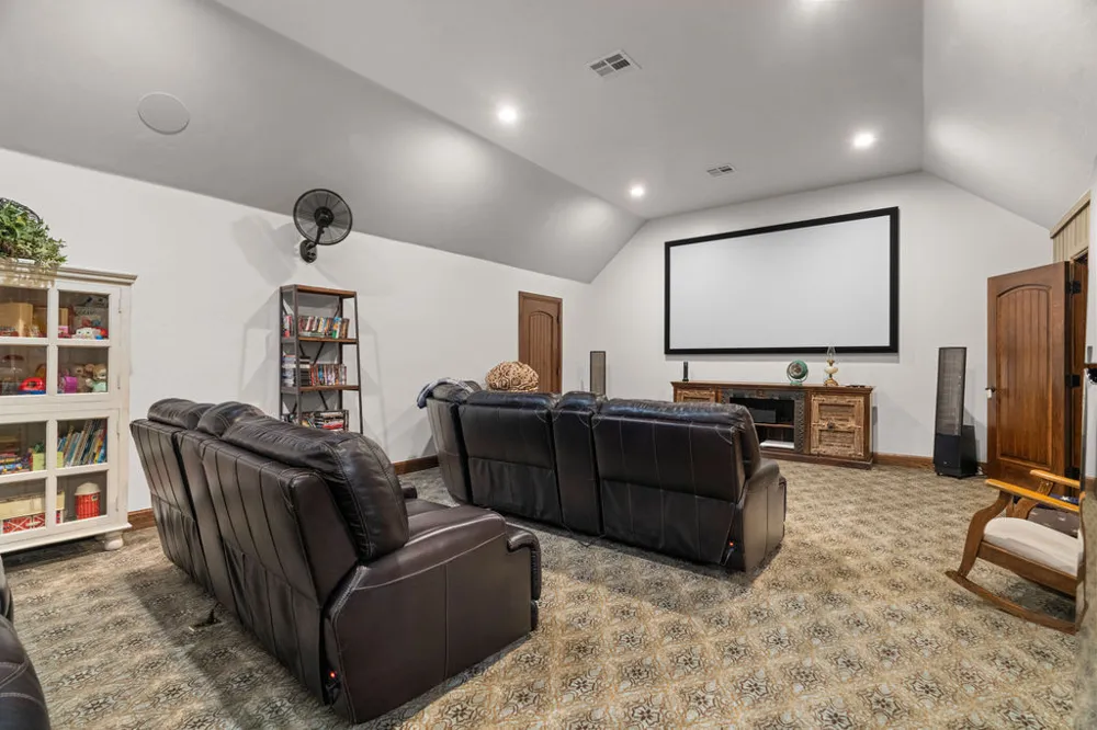 8523 Lake View Drive Kingston, OK 73439