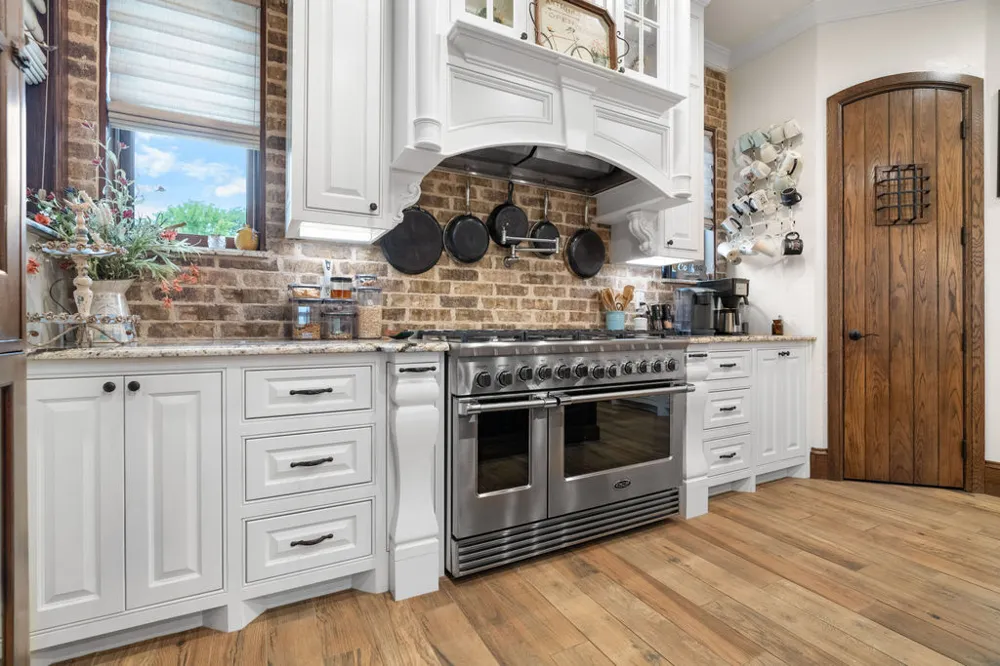 8523 Lake View Drive Kingston, OK 73439