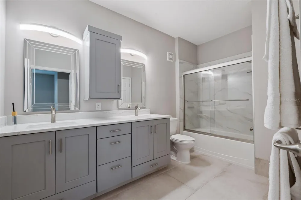 2484 SAN TECLA STREET #105 Orlando, FL 32835