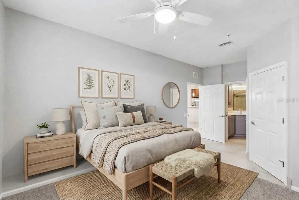 2484 SAN TECLA STREET #105 Orlando, FL 32835
