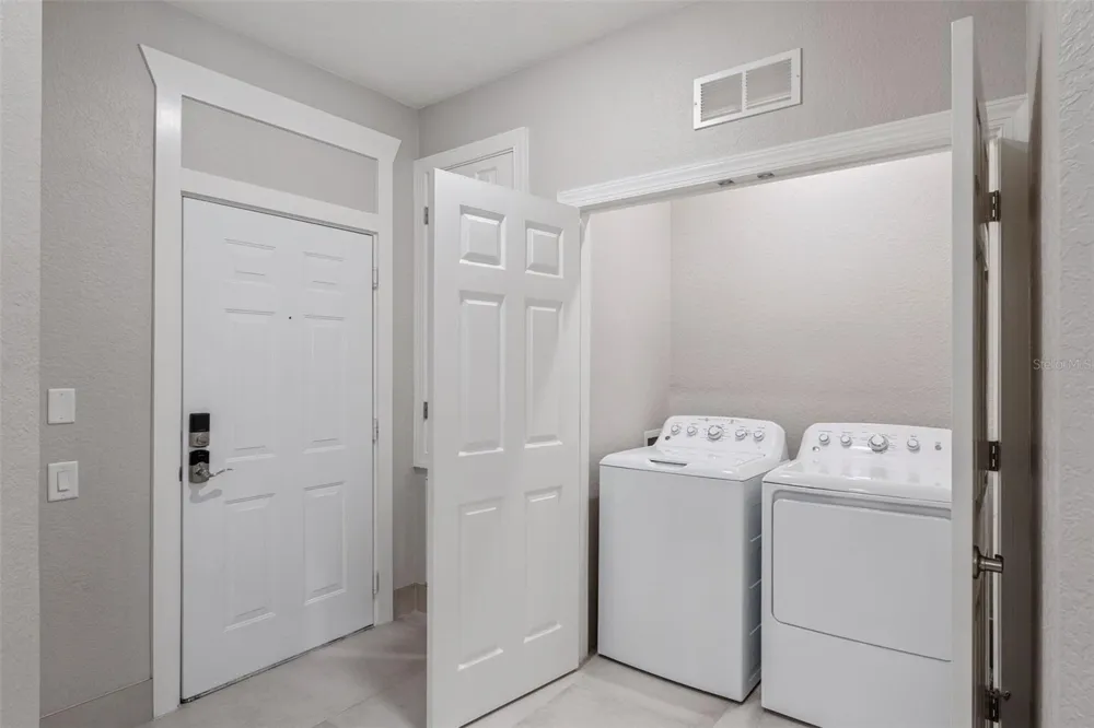 2484 SAN TECLA STREET #105 Orlando, FL 32835