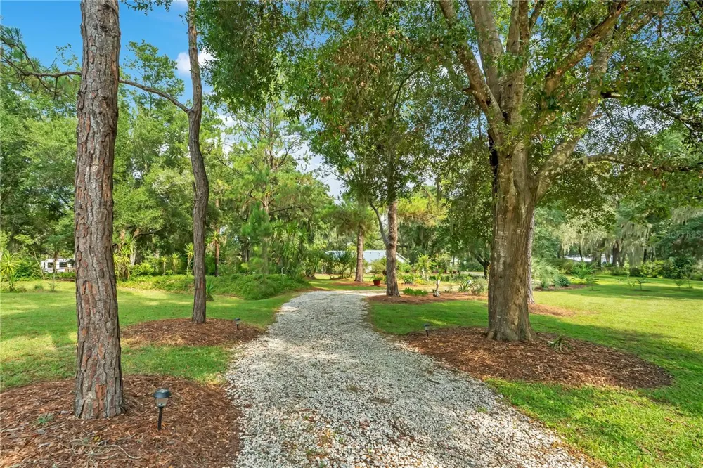 41832 CARRIE LANE Altoona, FL 32702