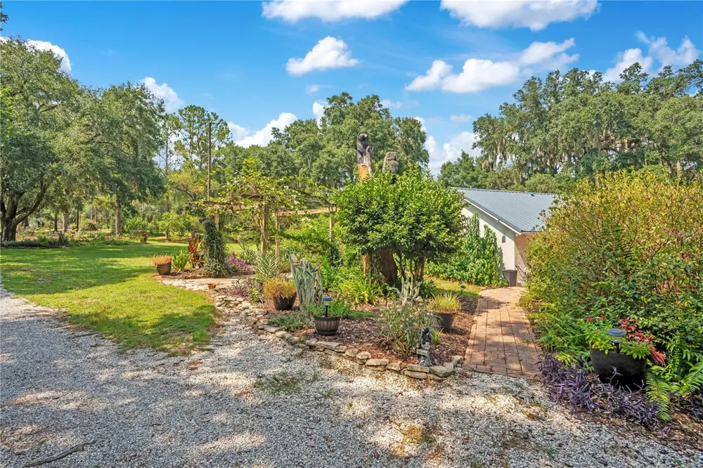 41832 CARRIE LANE Altoona, FL 32702