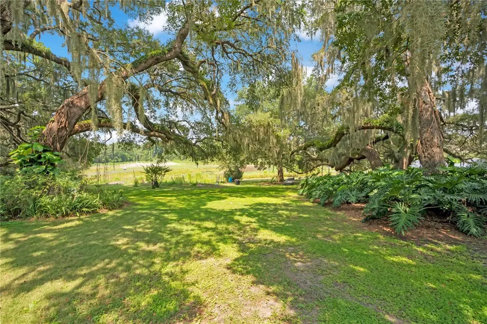41832 CARRIE LANE Altoona, FL 32702