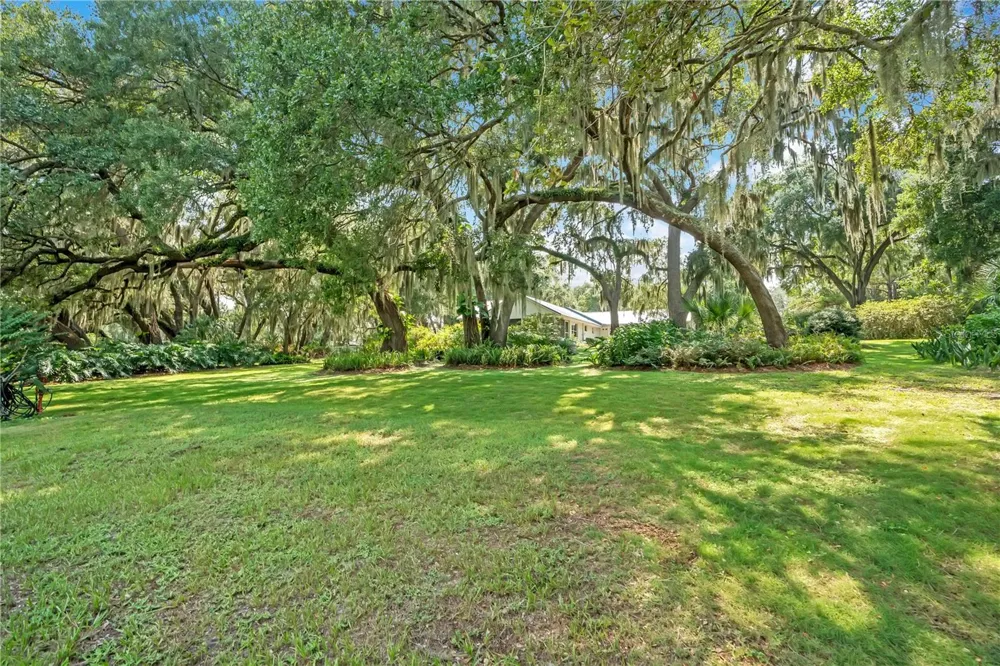 41832 CARRIE LANE Altoona, FL 32702