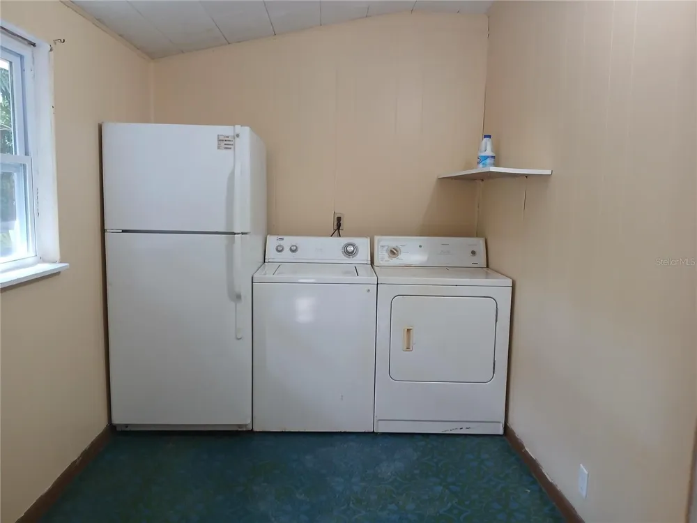 2005 JEFFERSON AVENUE Sanford, FL 32771