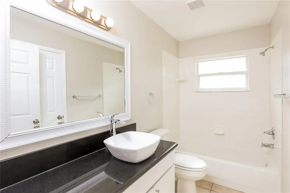1717 ERIN BROOKE DRIVE Valrico, FL 33594