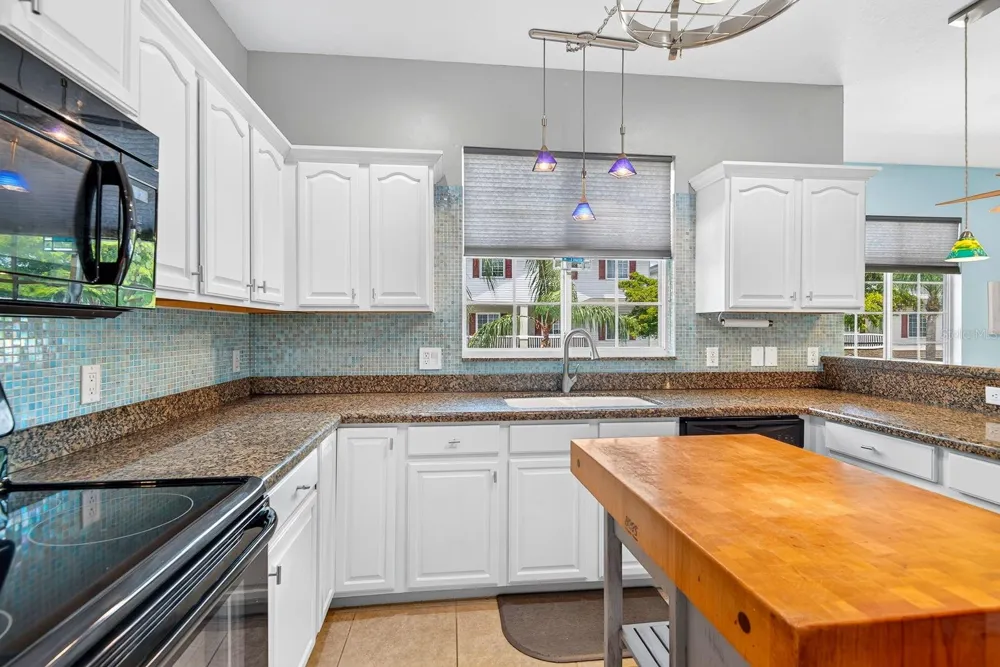1014 34TH DRIVE W Palmetto, FL 34221