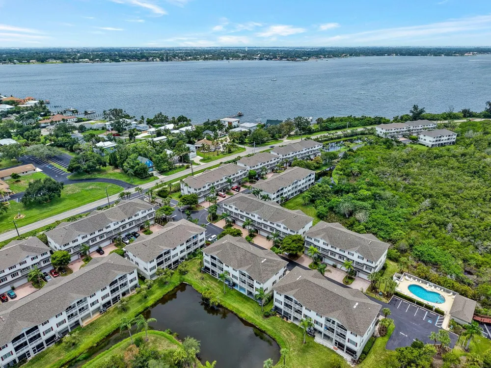1014 34TH DRIVE W Palmetto, FL 34221