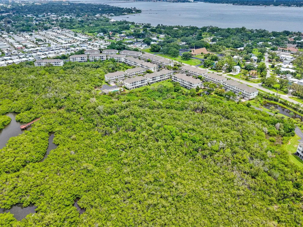 1014 34TH DRIVE W Palmetto, FL 34221