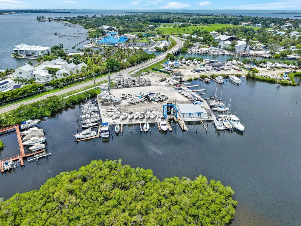 1014 34TH DRIVE W Palmetto, FL 34221