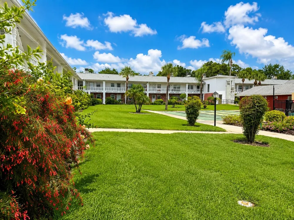 4746 AZALEA DRIVE #109 New Port Richey, FL 34652