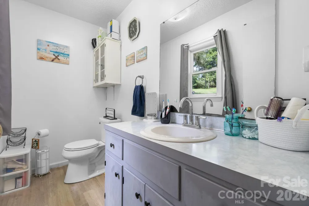 5149 Bloomfield Estate Granite Falls, NC 28630