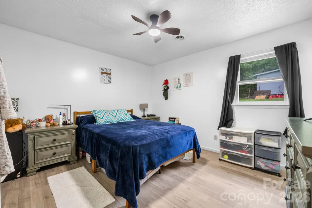 5149 Bloomfield Estate Granite Falls, NC 28630