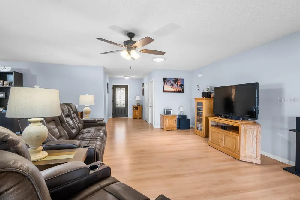1317 LELAND DRIVE Sun City Center, FL 33573
