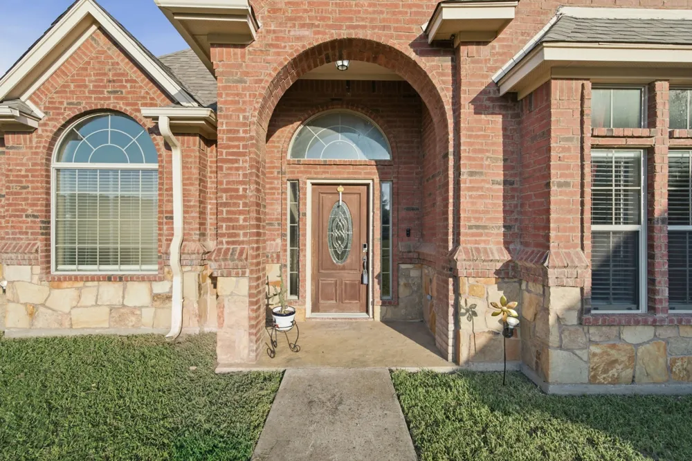 148 Fossil Rock Drive Azle, TX 76020