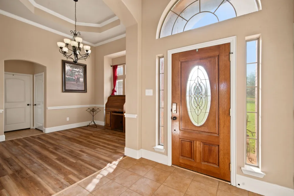 148 Fossil Rock Drive Azle, TX 76020