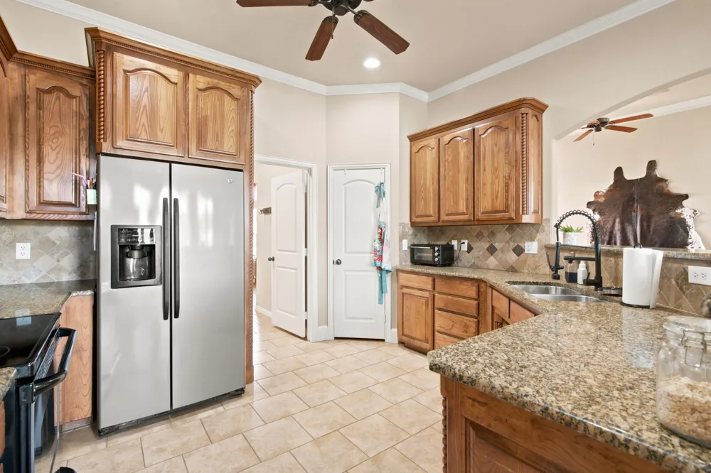 148 Fossil Rock Drive Azle, TX 76020
