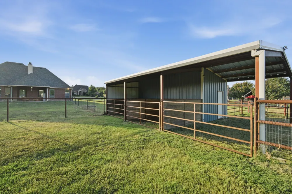 148 Fossil Rock Drive Azle, TX 76020